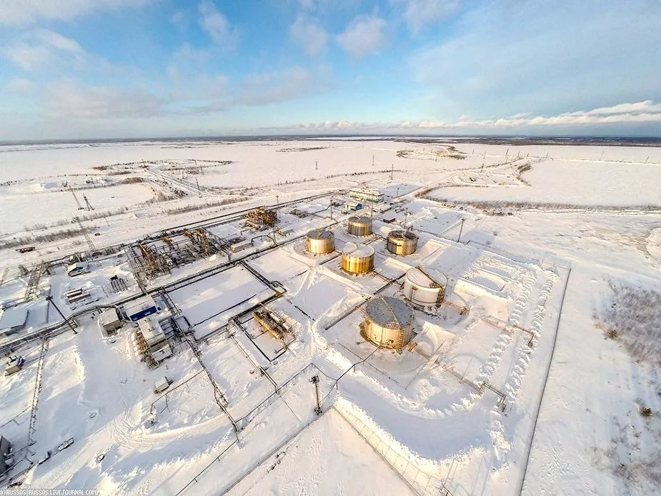 Барьерные ограждения на Самотлорском месторождении<br />
